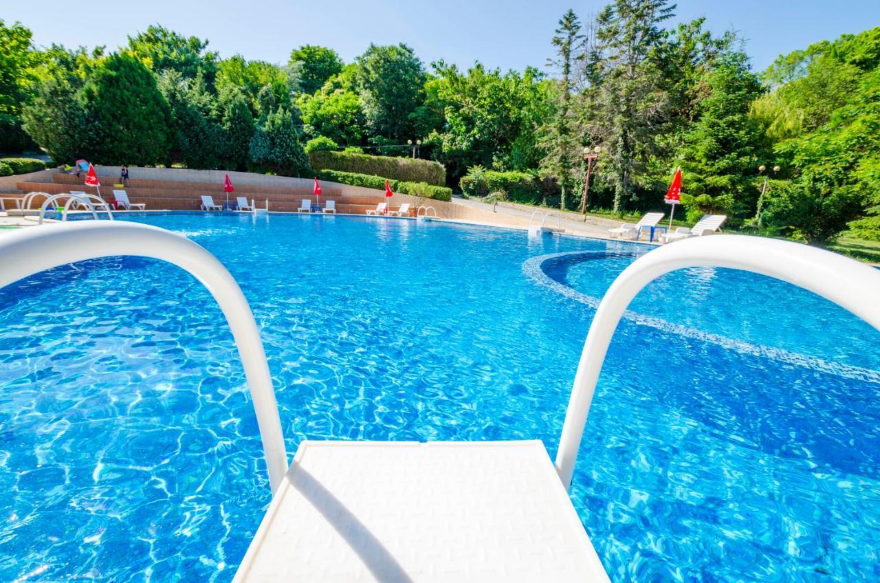 Park Complex Viktoria Hotel Balchik Exterior photo